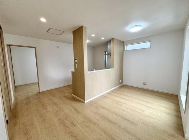 藤沢市城南1丁目　新築戸建　　全２棟の居間・リビング