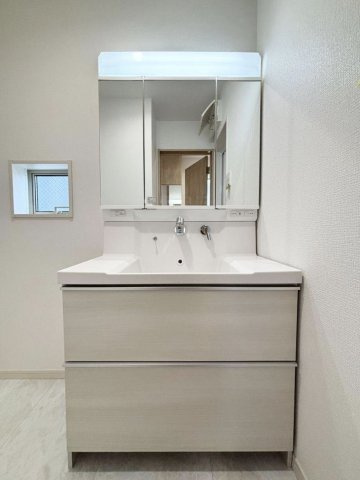 藤沢市城南1丁目　新築戸建　　全２棟の独立洗面台