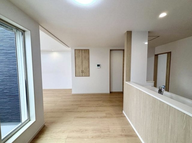 藤沢市城南1丁目　新築戸建　　全２棟の居間・リビング