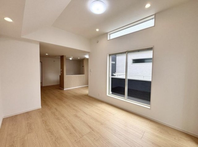 藤沢市城南1丁目　新築戸建　　全２棟の居間・リビング