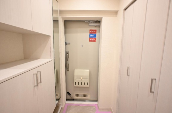 新規リノベーション　下足入交換　