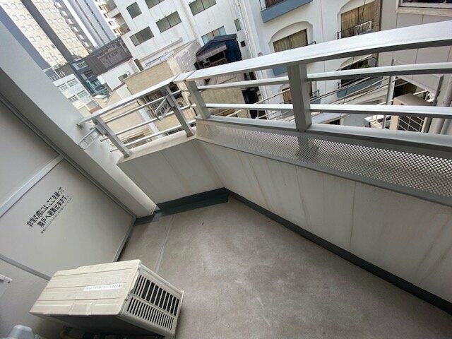 プラウドフラット東神田のバルコニー