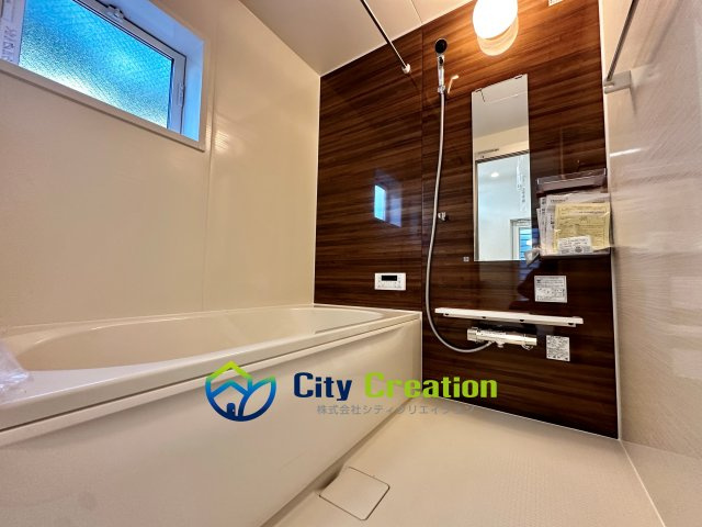 平塚市南原１丁目　新築戸建　全３棟の浴室