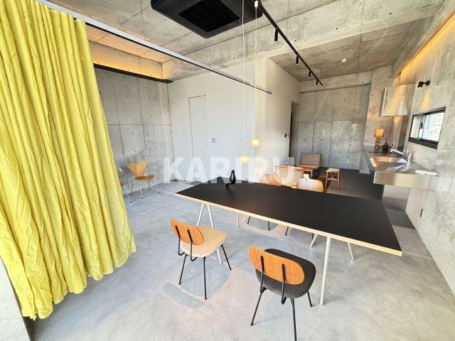 ALFAの居間・リビング