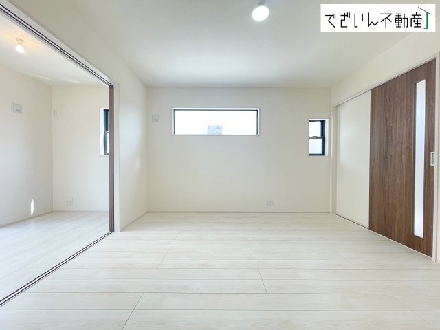 【居間・リビング】 | Livele Garden.S熊谷市末広第5　新築住宅 | ≪2号棟≫
現地(2026年4月撮影)