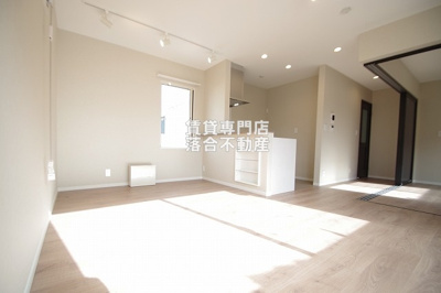 【居間・リビング】 | アゼリア | 広々とした2面採光の明るいリビング♪