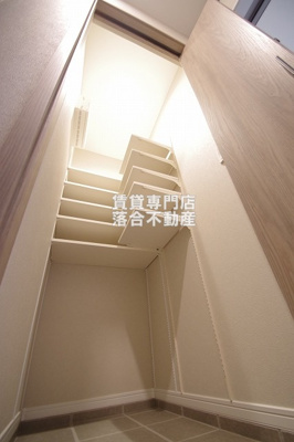 【収納】 | アゼリア | たっぷり収納可能なシューズウォークイン♪