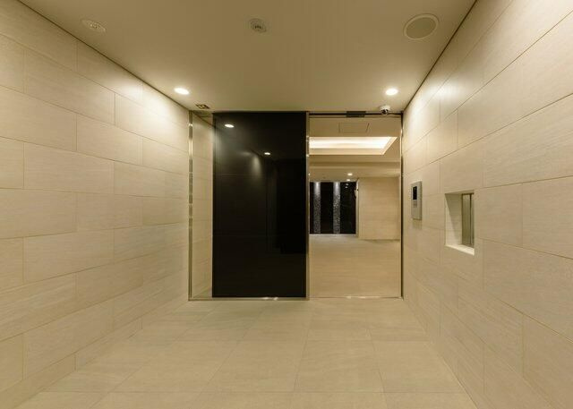 ガーラ・プレシャス川口並木のエントランス