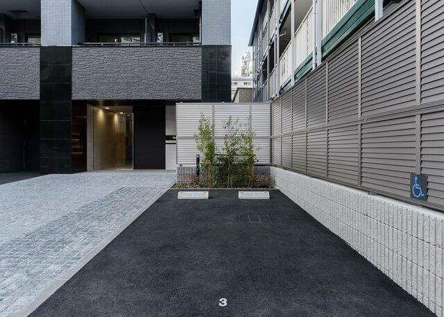 ガーラ・プレシャス川口並木の駐車場