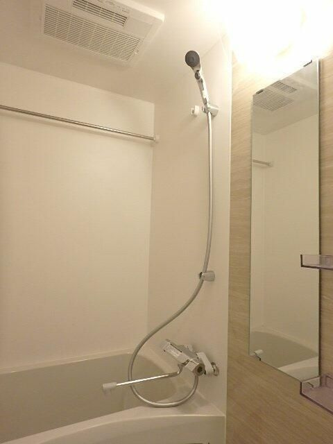 ガーラ・プレシャス川口並木の浴室