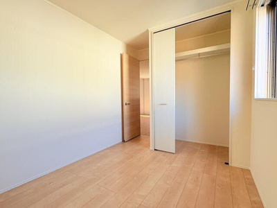 【寝室】 | プレシャス３