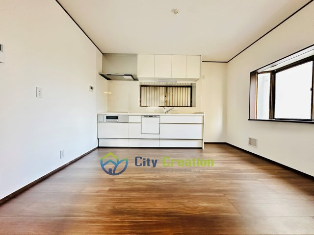 平塚市札場町　中古戸建　57.74坪のキッチン