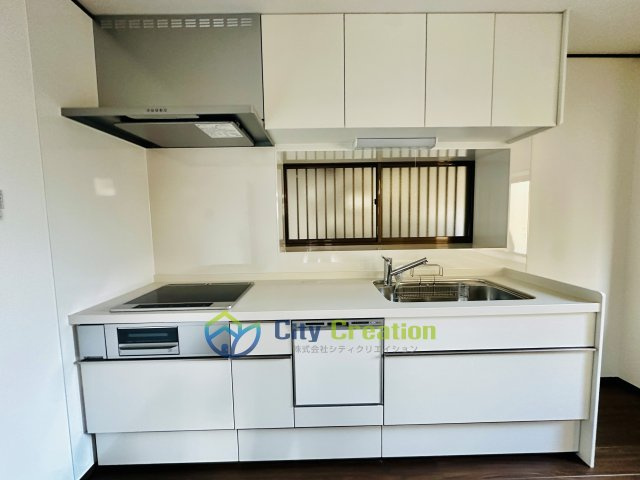 平塚市札場町　中古戸建　57.74坪のキッチン