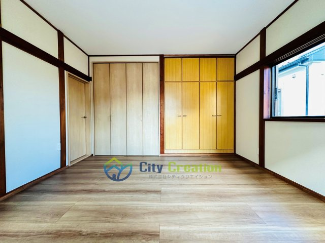 平塚市札場町　中古戸建　57.74坪の洋室