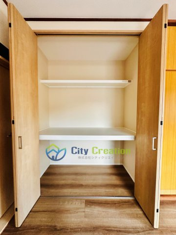 平塚市札場町　中古戸建　57.74坪の収納