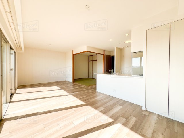 アルファフレシア久留米駅前の居間・リビング|広いリビングです☆