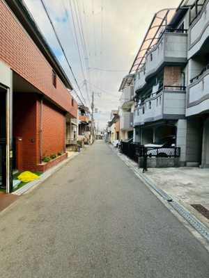 【前面道路含む現地写真】 | 鶴見区緑３丁目中古戸建