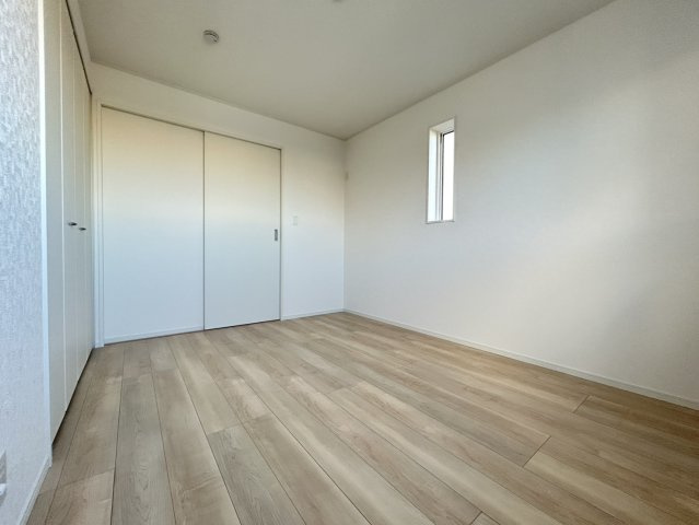 瑞穂市野田新田の新築一戸建の洋室|2階洋室