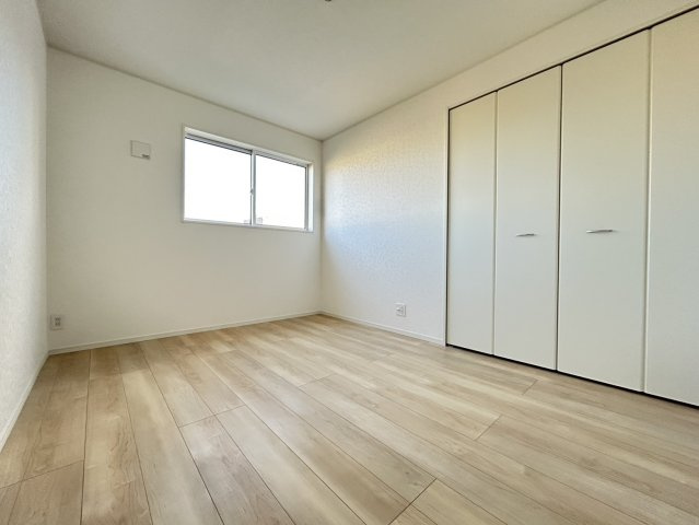 瑞穂市野田新田の新築一戸建の洋室|2階洋室