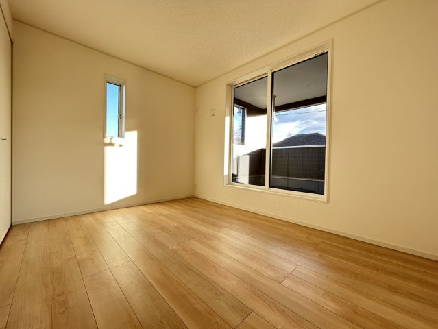 瑞穂市野田新田の新築一戸建の洋室|2階洋室