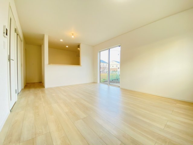 瑞穂市野田新田の新築一戸建の居間・リビング
