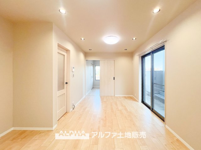 日野市南平3丁目　中古戸建の居間・リビング