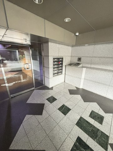 【エントランス】 | ソブリン洗足 | 撮影日：2025/12/13