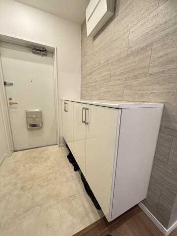 【玄関】 | ソブリン洗足 | 撮影日：2025/12/13