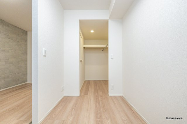 トリシア居町の洋室