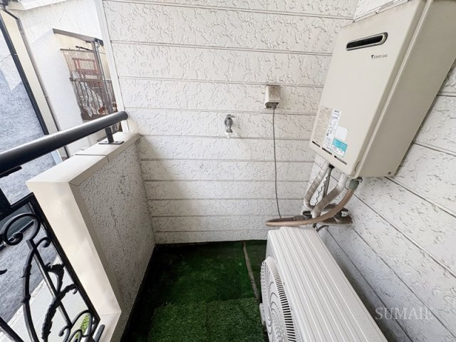 レオパレス高砂の設備|洗濯機置き場です☆