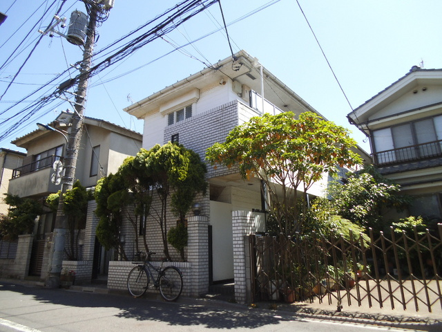 レオパレス高砂の外観|２階建ての物件です！