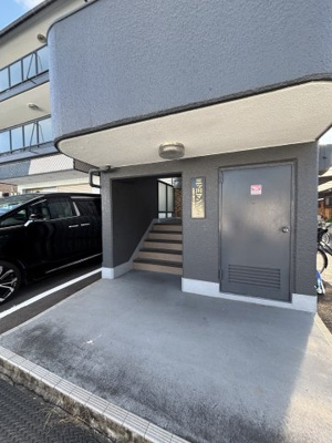 【エントランス】 | 三ツ川マンション