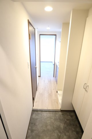 大阪市城東区野江３丁目の賃貸マンションの玄関