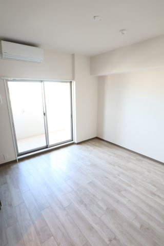 大阪市城東区野江３丁目の賃貸マンションの居間・リビング