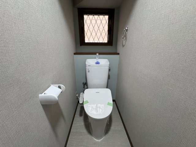 垂水区下畑町戸建のトイレ