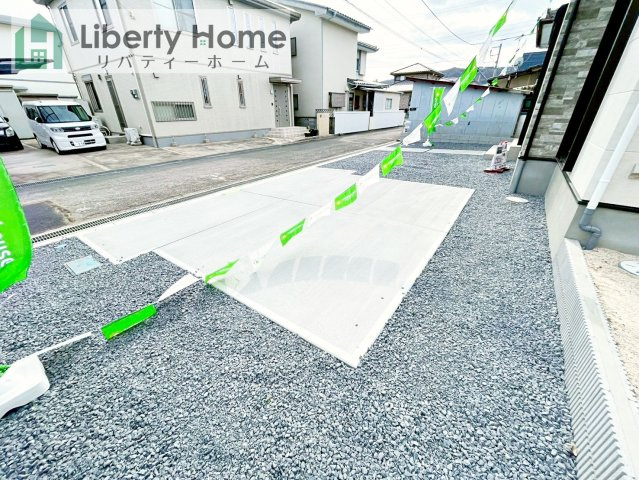 日立市東大沼町1期　新築戸建の駐車場