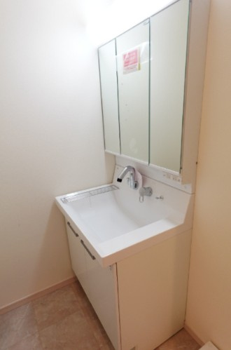 T’ｓテラス市川の洗面所