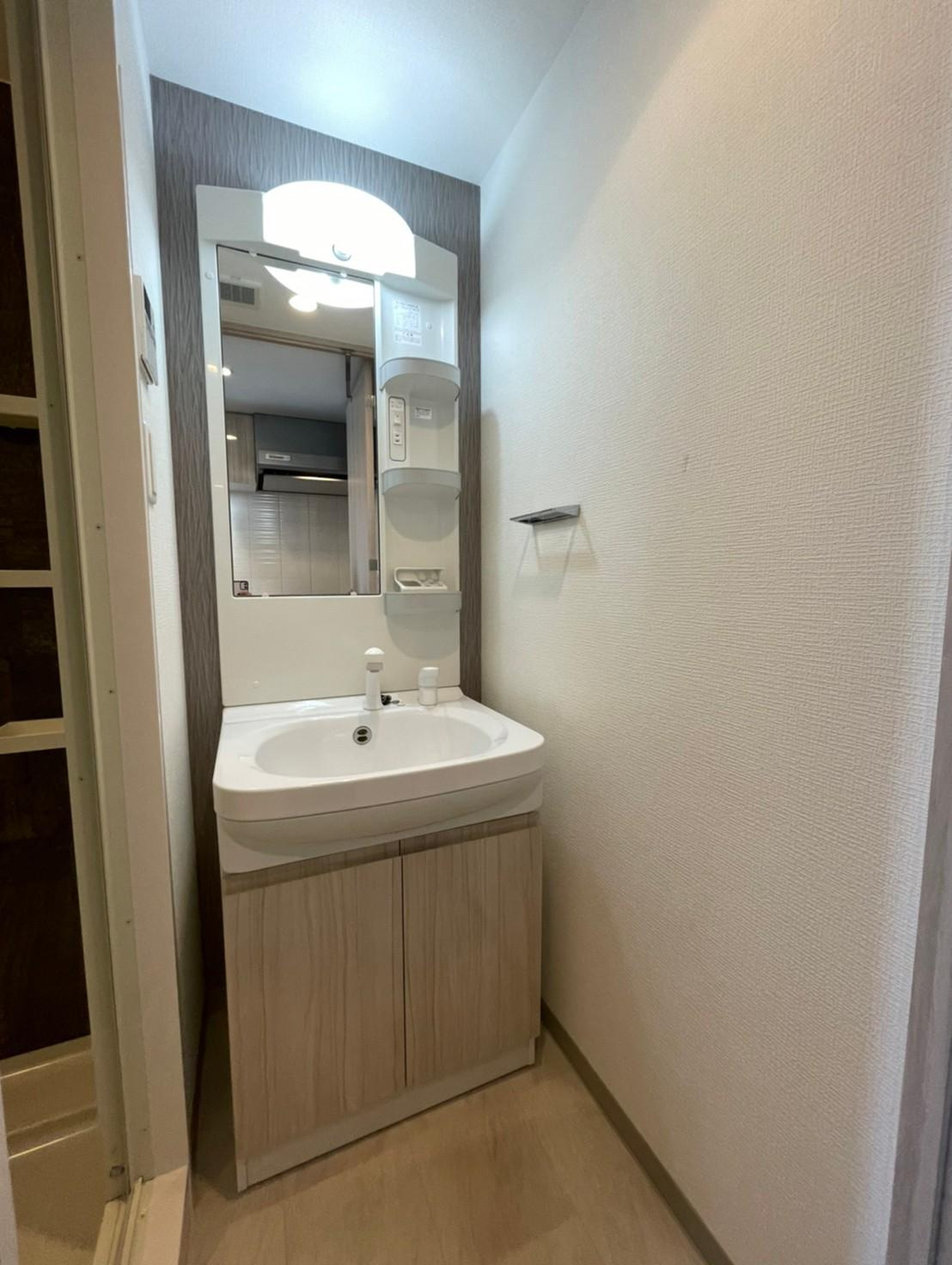 大阪市都島区中野町３丁目の賃貸マンションの洗面所