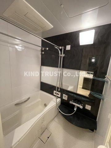 プレサンス梅田北デイズの浴室|コンパクトで使いやすいお風呂です