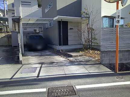 広島市安芸区中野東１丁目の前面道路含む現地写真