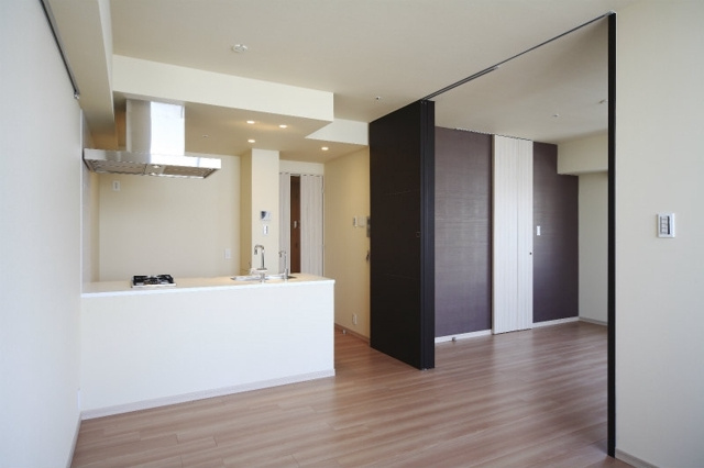 新品家具付きマンション日本橋馬喰町11(KaGood東京)の居間・リビング