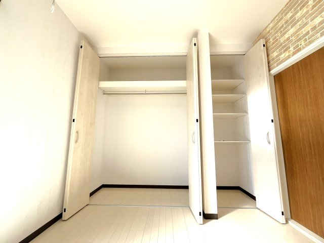 新栄一丁目　テラスハウス