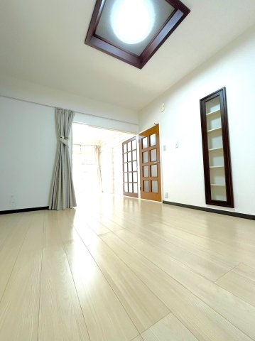 新栄一丁目　テラスハウス