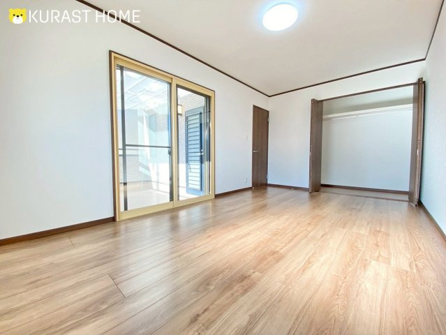 京都市南区吉祥院這登東町　中古戸建の洋室