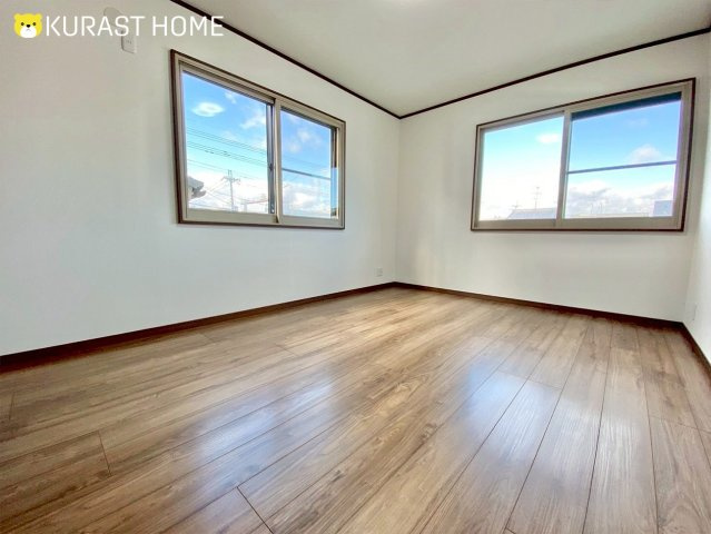 京都市南区吉祥院這登東町　中古戸建の洋室