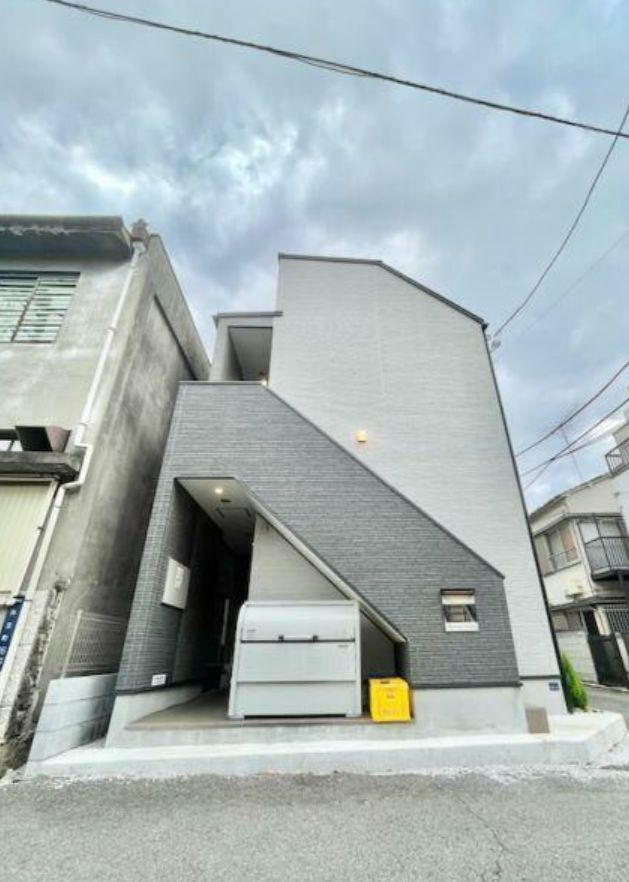 ブライト弥生(ブライトヤヨイ)のエントランス