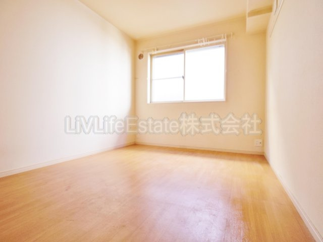 アムールの寝室