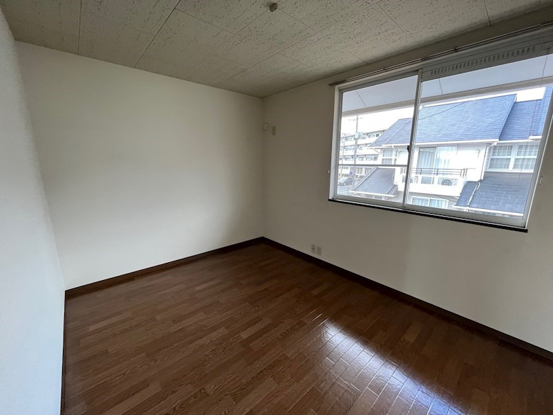 エルハイムの洋室