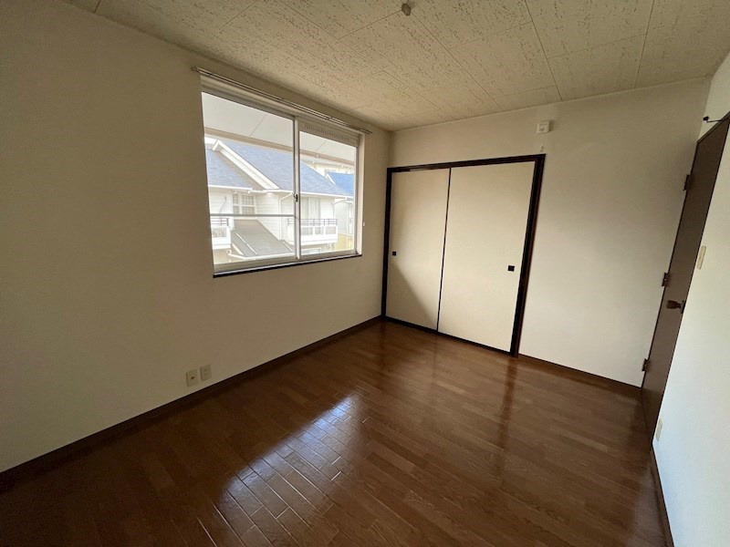 エルハイムの洋室