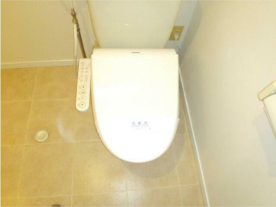 杉並区高円寺南３丁目のアパートのトイレ